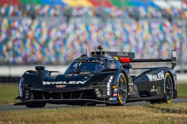 キャデラックVシリーズ.R、2025年の“ジョーカー”投入が確定。小林可夢偉参戦のデイトナ24時間が初陣に