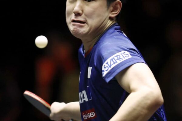 卓球、張本智和が決勝進出