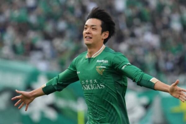 【インタビュー】パリ五輪出場の東京ヴェルディMF山田楓喜、トッテナムのクルゼフスキを「自分の究極系」と語るワケ