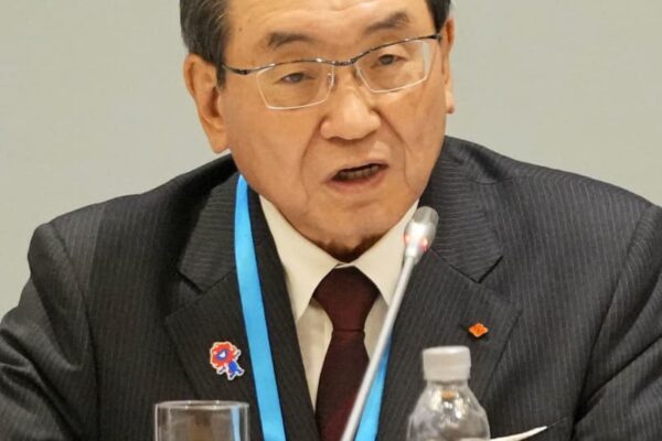 日中関係深化へ対話継続を