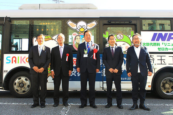 埼玉工業大学 自動運転AIバスが次世代燃料リニューアブルディーゼルを日本初採用＿企業 団体 学校が視察 試乗 勉強会として埼工大を選ぶ理由、さらに体験会や講座を積極展開し協業めざす