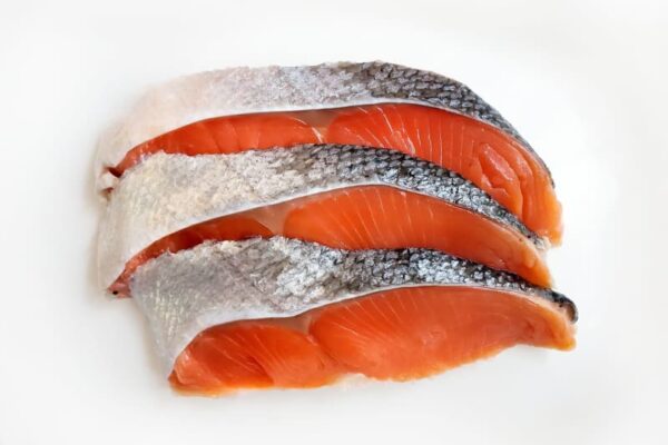 魚介類に多く含まれ、健康を維持する栄養成分を積極的に取れるよう、食べやすい部位の選び方や調理方法とは？【70歳からおいしく栄養がとれる食事のくふう】
