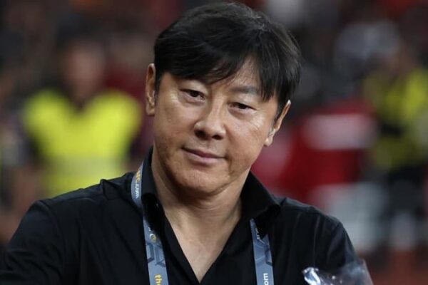韓国人代表監督、電撃解任に息子が激怒！会長はサッカーマフィアの圧力否定