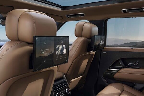 JLRとTata Communicationsは、よりスマートでデータ駆動型のコネクテッドカーを提供するためにパートナーシップを強化します