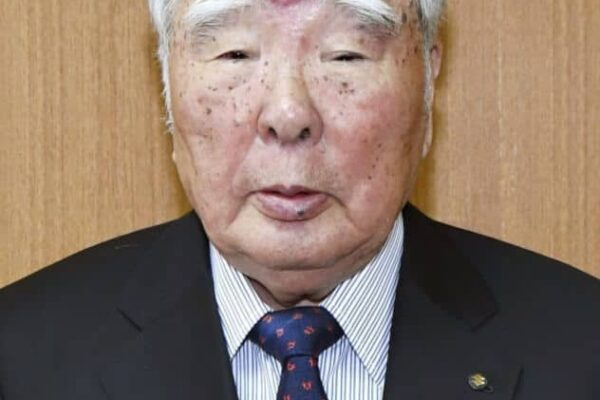 故鈴木修さんにインドが勲章