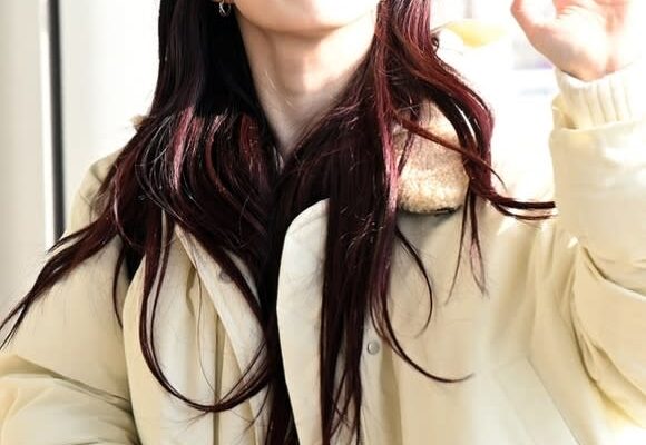 【PHOTO】NMIXX、海外スケジュールのため中国へ出国（動画あり）