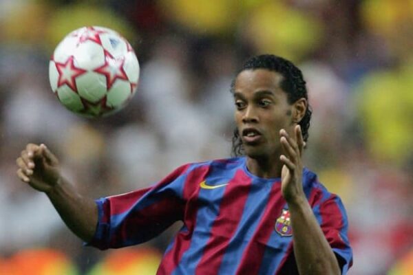 サッカーの歴史上「最高のファーストタッチ」を持っていた天才選手TOP10