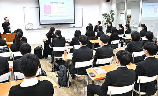 第一三共ヘルスケア ロキソニン×広尾学園 みんなの生理痛プロジェクト for TEEN で中高生が性別問わず生理について真正面から向き合い共感、鎮痛薬を正しく服用する情報も共有