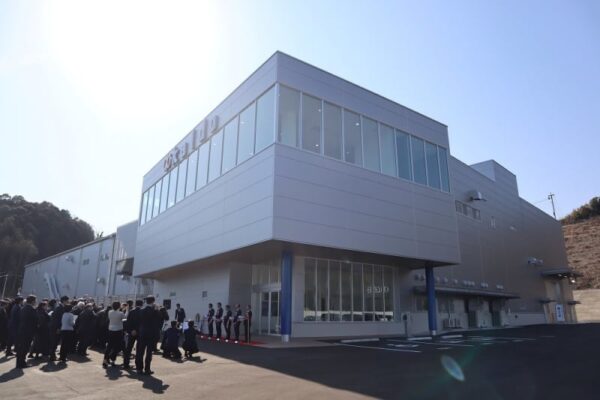 皆藤製作所長崎工場が竣工　リチウムイオン電池などの製造装置メーカー　雇用増、増設にも意欲