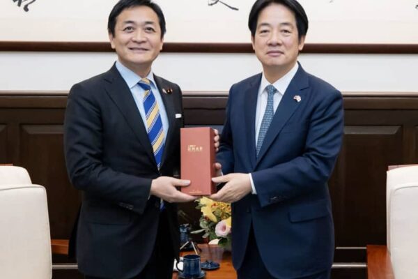 玉木氏、台湾総統と会談