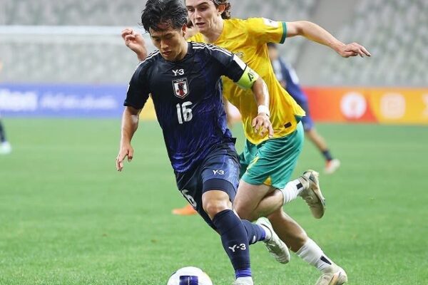「完全に作戦負け」「パスミス多いな」U-20日本の４強敗退にファン落胆。豪州に０－２敗戦「残念だけどちょっと厳しいな」【U-20アジア杯】