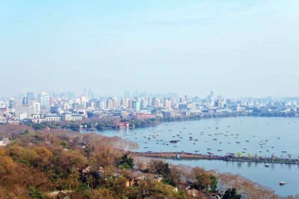 杭州市余杭区がAI公務員の運用スタート―中国