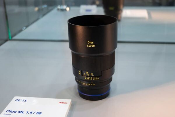 ＜CP＋＞コシナ、ZEISS新シリーズ「Otus ML」発表。2本のレンズを参考出品