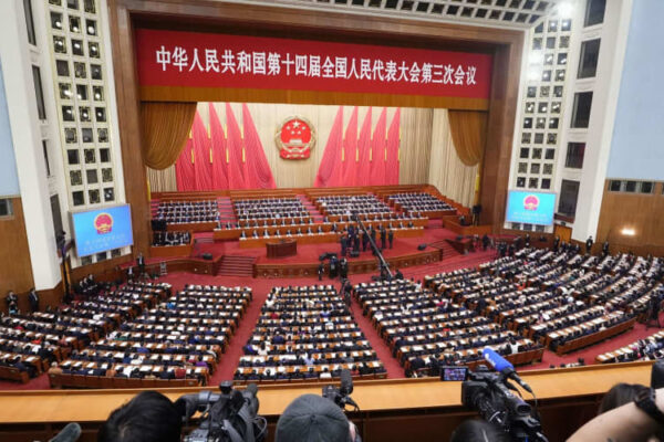 中国、25年の成長目標5％前後