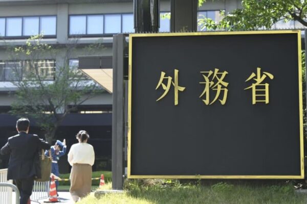 日米「経済分野期待」52％