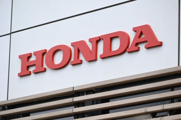 ホンダ、中国のエンジン生産半減