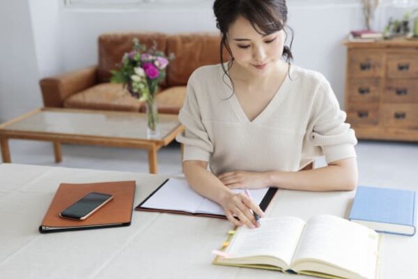 NISA、iDeCo、年金…お金の知識はどのように学ぶのがいい？