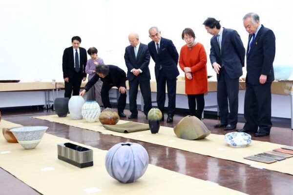 金重陶陽賞は粟根仁志さん（広島）　日本伝統工芸中国展の入賞決まる