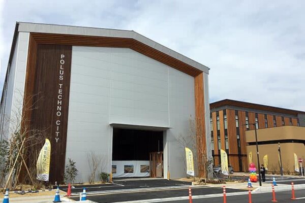 ポラス 木造建築 情報発信拠点「ポラステクノシティ」吉川美南駅前に開業　埼玉県吉川市と締結し災害時 帰宅困難者一時滞在施設+防災倉庫としても活用へ