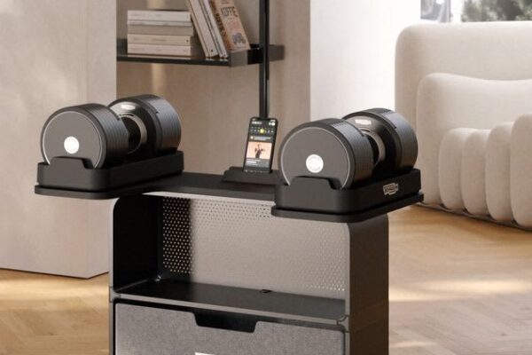12個のダンベルを1個に集約したスマートソリューション　Technogym Connected Dumbbells発売