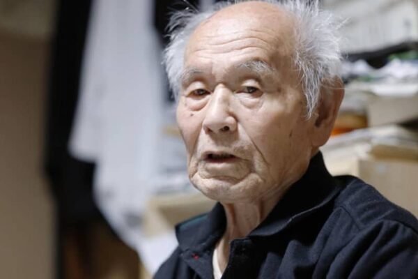 「オウムの村」で監視を続け、写真千枚を撮った男性は今も「地下鉄サリン事件は防げたんだ…」と悔やむ　サティアン並ぶ上九一色村で教団と対峙（上）【地下鉄サリン事件３０年】