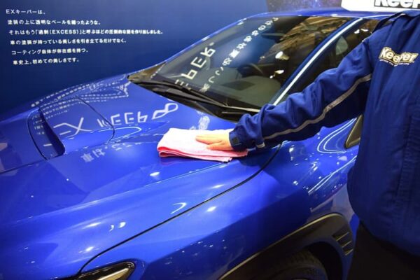 愛車を美しく仕上げて保護する『洗車＆アクセサリー／オイルメーカー』 をチェック！世界最大級のカスタムカーイベント『東京オートサロン2025』ブース紹介
