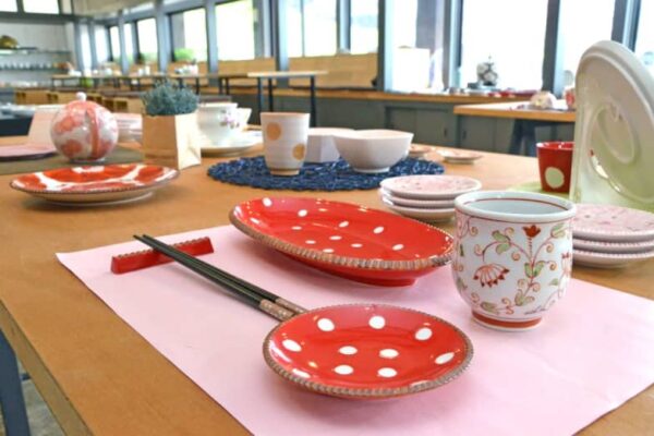 暮らし彩る器、青空市で　4月4日から「おやまさん陶器まつり」