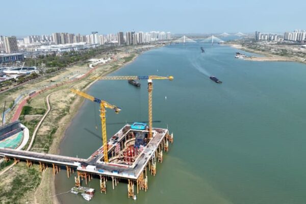 淮河を渡る3橋の建設が加速　中国安徽省