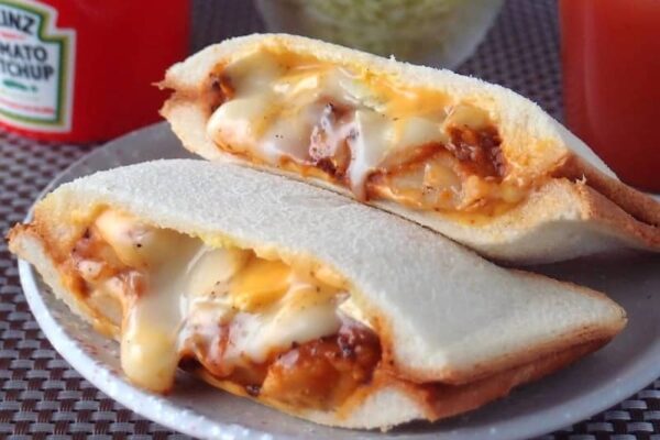 とろけるチーズがたまらない！食欲そそる「ホットサンド」5選