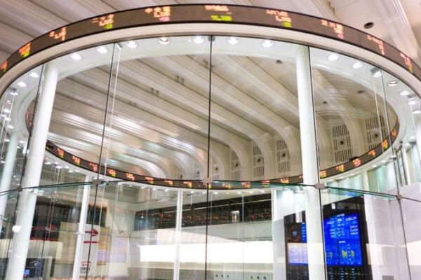 日本経済への追い風は今後10年以上続く？いま日本株を買う人が「利益という果実」を得られるワケ【エミン・ユルマズ×木原直哉】