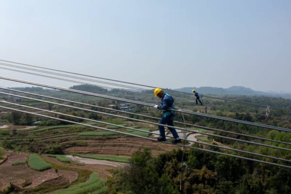 中国新疆から重慶への送電プロジェクト、重慶区間の検収が完了