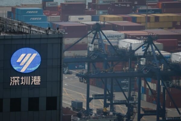 中国が報復、対米関税125％に